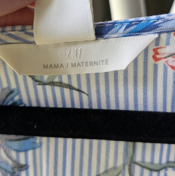 130.H&M Maternity Floral Blue and White Dress - Picture 2 of 5